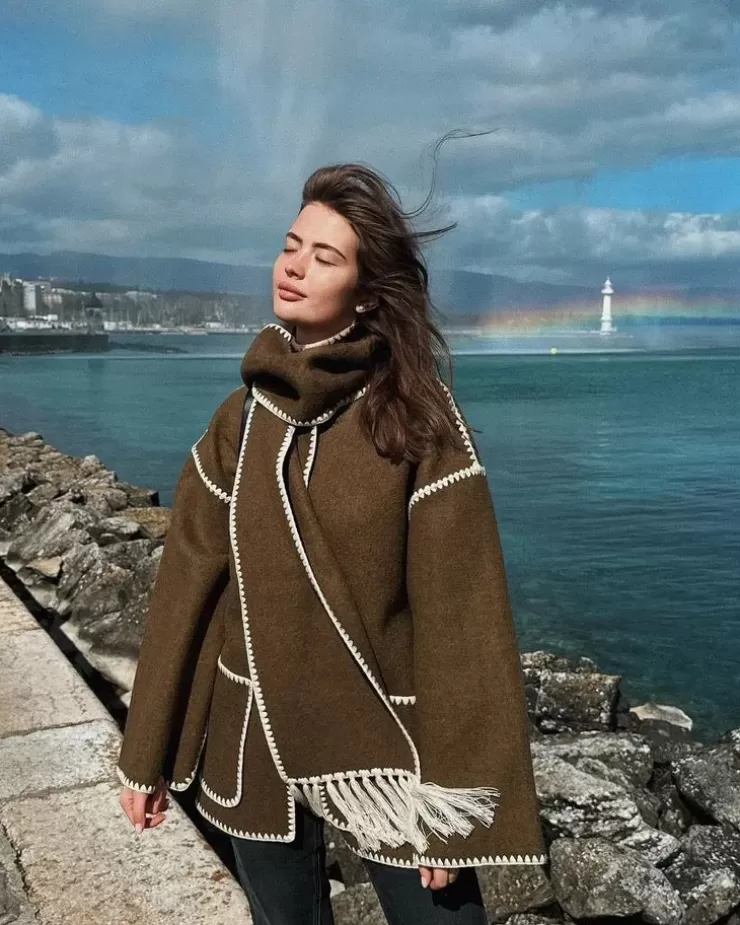 Jackets And Coats | Sweaters^Alamode By Akanksha Cora Oversized Woolen Jacket With Scarf